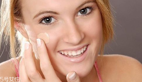 完美蘆薈膠能去斑嗎？完美蘆薈膠還能代替眼霜