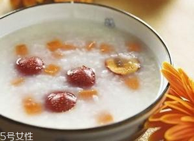 不吃晚餐減肥效果好不好？素食減肥的誤區(qū)