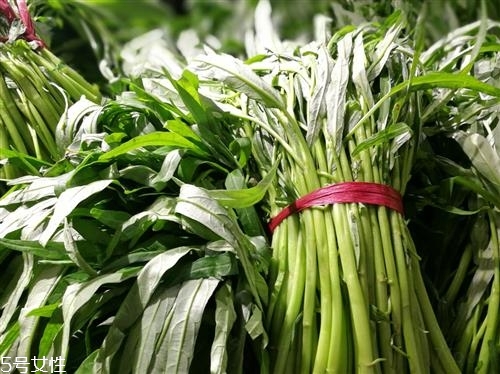 如何洗凈空心菜上殘留農(nóng)藥？四大清洗方法