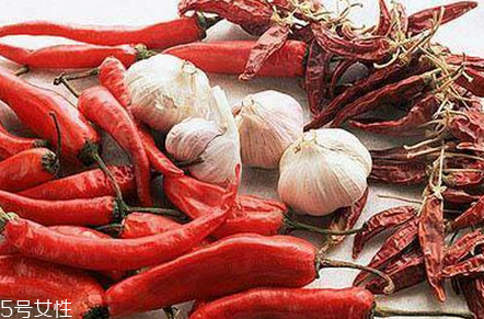 久坐不動(dòng)上班族如何減肥？越努力工作的人越容易發(fā)胖