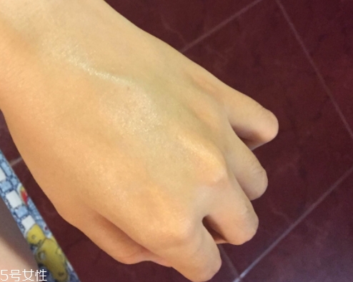 自然堂面霜效果怎么樣？秋冬補水從一款面霜開始