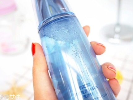 自然堂爽膚水怎么樣？看看是不是含酒精