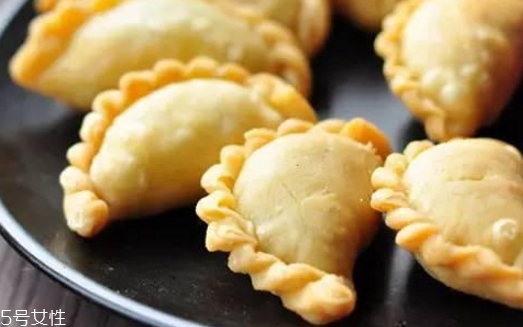 炸油角的面怎么和？用生面還是燙面你知道嗎？