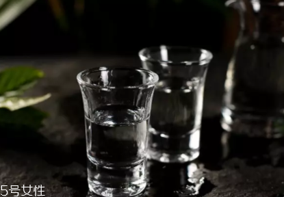 白酒喝之前要醒酒嗎？酒精揮發(fā)利于健康