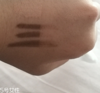 自然堂卸妝水好用嗎？從價(jià)格和效果說(shuō)起