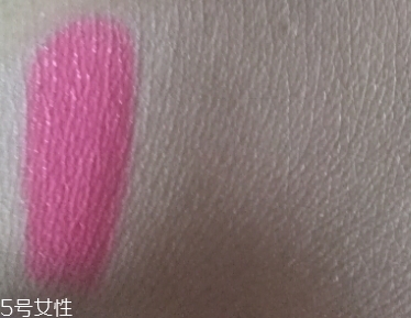 自然堂卸妝水好用嗎？從價(jià)格和效果說(shuō)起