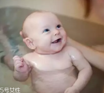 寶寶肛瘺該怎么辦？不要急著動(dòng)刀切除
