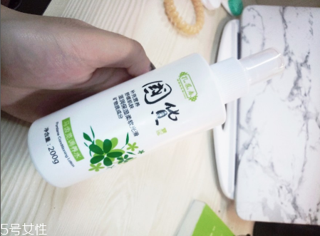 孔鳳春爽膚水好用嗎？有150多年的歷史的牌子