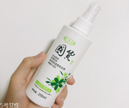 孔鳳春馬齒筧調(diào)養(yǎng)水噴霧使用方法 用了就會愛上這款國貨爽膚水