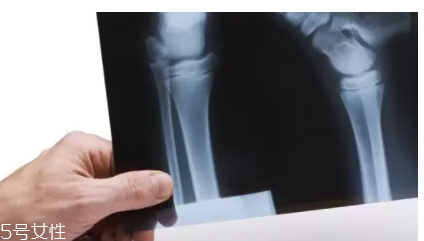 冬天老人容易犯哪些??？低溫易誘發(fā)5種病