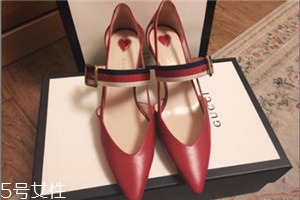 gucci鞋子偏大嗎？全球時(shí)尚博主都在瘋搶這款鞋