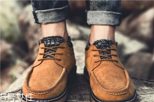 瘋馬皮變黑怎么處理？將英倫復(fù)古風(fēng)進(jìn)行到底