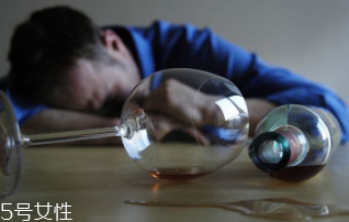 喝多少酒算安全？有基因缺陷的中國人最好不要喝