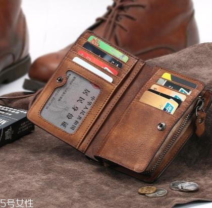植鞣皮怎么保養(yǎng)？復(fù)古風(fēng)必備的錢包款式
