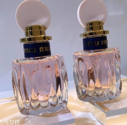 miumiu2018粉色香水好聞嗎？和舊款香水哪個更好聞