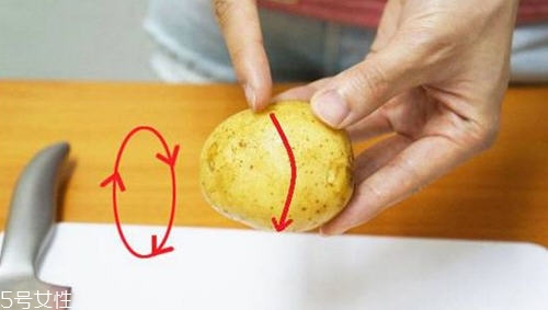 去土豆皮的注意事項(xiàng)？四大注意事項(xiàng)需警惕