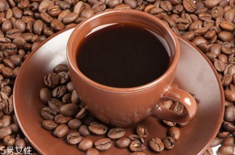 咖啡豆過(guò)期了還能喝嗎 不建議喝 咖啡豆過(guò)期了還能喝嗎 不建議喝