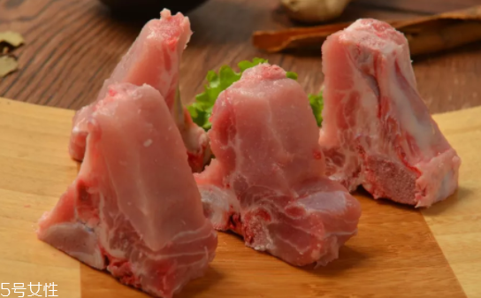 凍肉多久該扔？冷凍肉和冷鮮肉大不相同