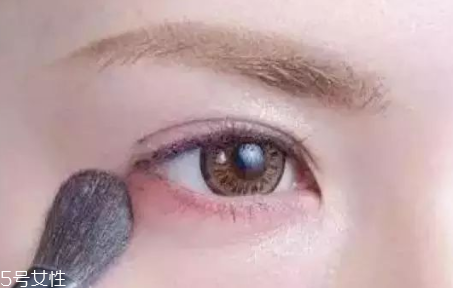 兔子腮紅怎么畫(huà)才可愛(ài)？中年少女必備腮紅畫(huà)技