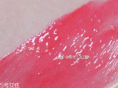 香奈兒唇釉738好看嗎？香奈兒唇釉738試色