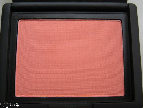 nars腮紅哪個(gè)色系顯白？nars腮紅全試色