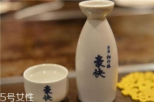 白酒要醒嗎？這些酒需要醒酒