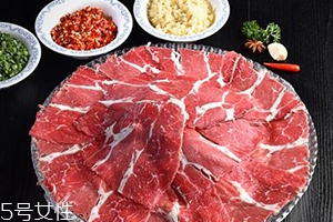 吃火鍋喉嚨痛是怎么回事？其實不怪湯底