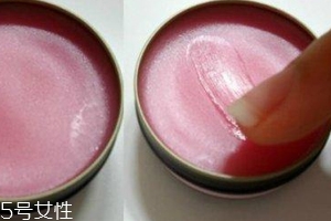 潤(rùn)唇膏怎么保持衛(wèi)生？用前先洗手洗臉