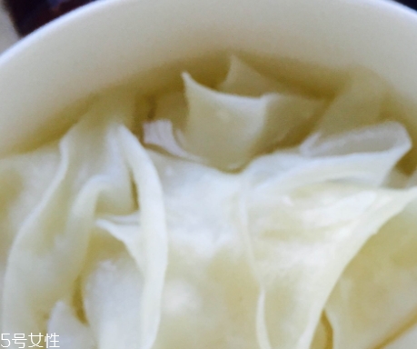 阿寬紅油面皮怎么泡？需要泡足這么長時間