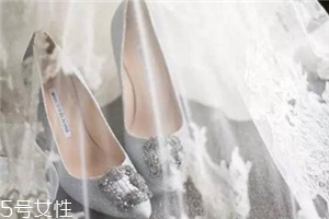 manolo blahnik是奢侈品嗎？大牌女星最熱衷的高跟鞋