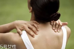 肩膀痛是肝癌信號嗎？反復(fù)不見好要警惕