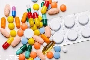 哪些藥不能用熱水送服？這8種要牢記