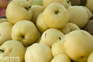 梨子黑心了能吃嗎？黑心梨吃了會(huì)怎么樣？