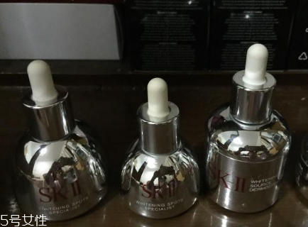 sk2小燈泡和小銀瓶哪個(gè)好？sk2小燈泡使用測(cè)評(píng)