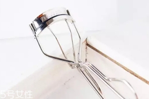 2018睫毛夾哪個牌子好？8款最受歡迎的睫毛夾推薦