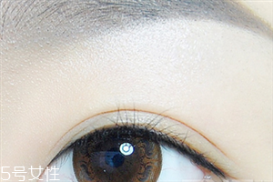 內(nèi)眼線和外眼線的區(qū)別 畫(huà)眼線的小竅門(mén)
