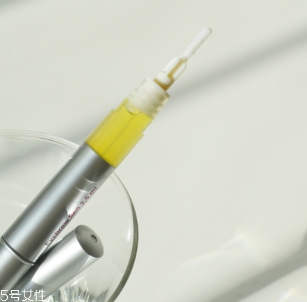 睫毛增長液會掉睫毛嗎？欲速則不達(dá)