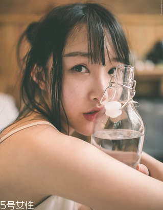 絲白祛斑軟膏多久見效？三個(gè)療程效果更佳