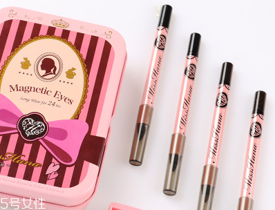 眼線(xiàn)筆硬頭和軟頭的哪個(gè)好用？單眼皮眼妝教程