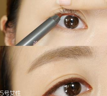 初學(xué)者怎么畫(huà)眼線好？教你如何正確畫(huà)完整眼妝