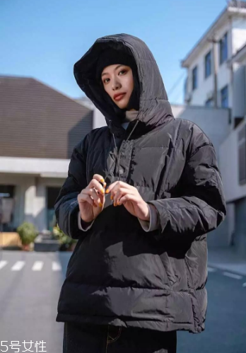 羽絨服怎么穿顯高？這個(gè)冬天溫暖不減造型