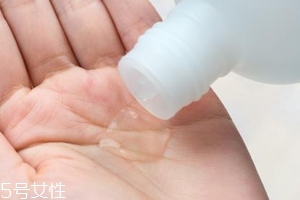 所有的爽膚水都能敷水膜嗎？這4種不適合