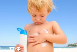 使用防曬產(chǎn)品后一定要卸妝嗎？要看防曬產(chǎn)品類型