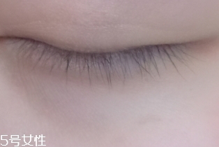 ettusais艾杜莎睫毛膏打底膏怎么用？睫毛一天不會(huì)塌