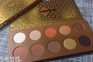 zoeva眼影多少錢？zoeva queens guard眼影盤試色