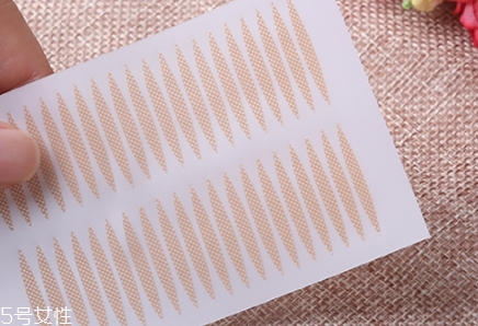 雙眼皮貼可以經(jīng)常貼嗎？不宜長(zhǎng)期使用