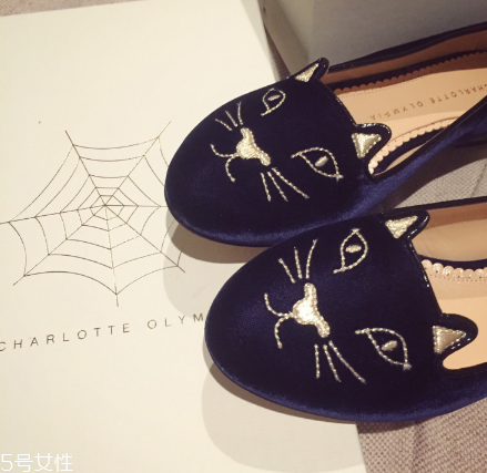 charlotte olympia貓咪鞋多少錢？平底鞋中的萌貨代表