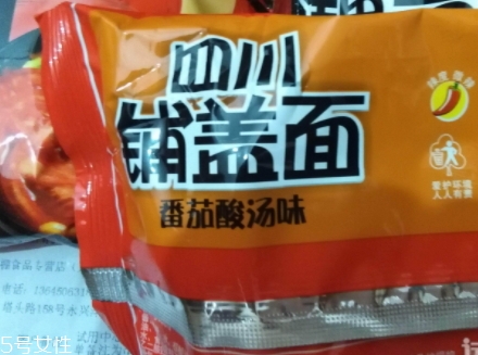 阿寬四川鋪蓋面煮還是拌？來看看鋪蓋面食用方法