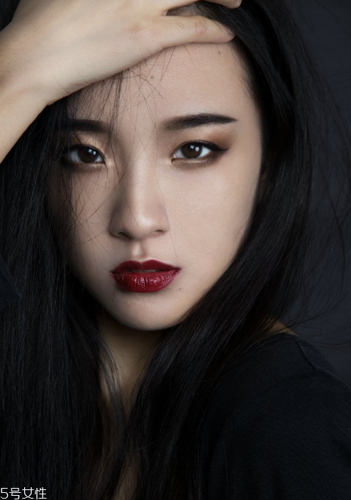 內(nèi)雙怎樣畫(huà)眼線成外雙？單眼皮內(nèi)雙女生福音