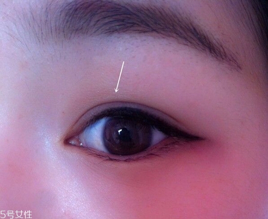 內(nèi)雙怎么畫(huà)眼線？?jī)?nèi)雙眼皮畫(huà)眼妝技巧